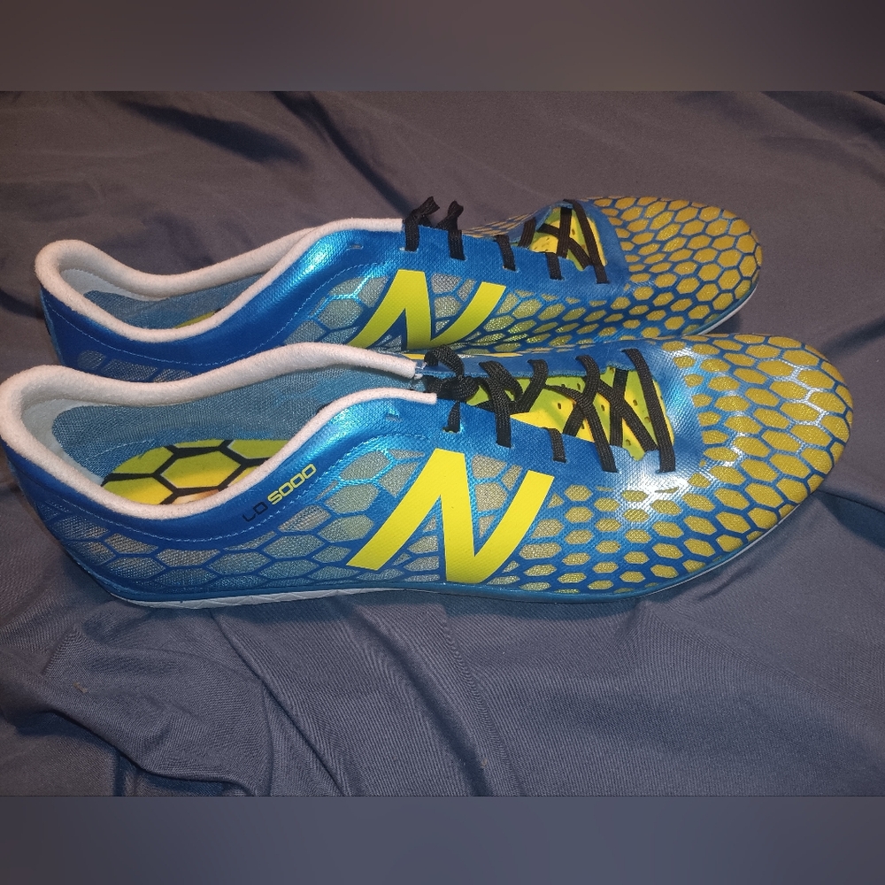Men's New Balance running cleats